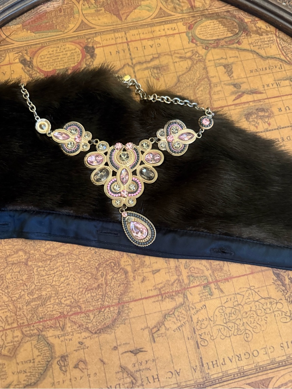 Elegant Pink Crystal Statement Necklace
